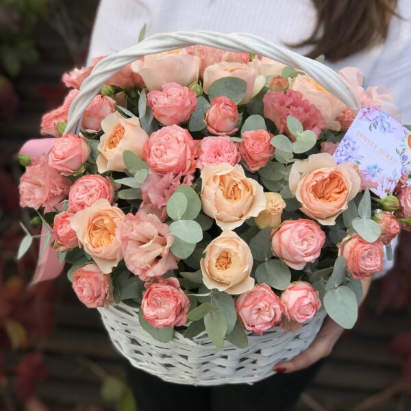 Цветочная композиция с пионовидными розами Ostin. - фото 1
