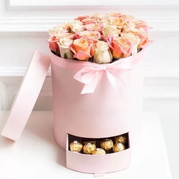 Букет роз в коробке "Даниссимо" - фото 1