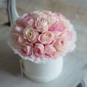 Пионовидные розы с тонким ароматом груши - фото 3