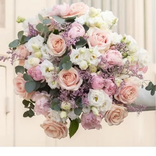 Авторский винтажный букет из нежных роз, пионов , розового лимониума - фото 1
