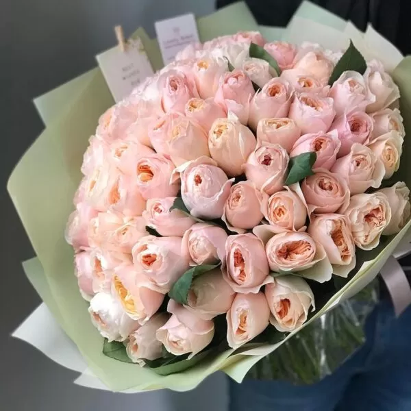 Букет элитных пионовидных роз "Признание" - фото 1