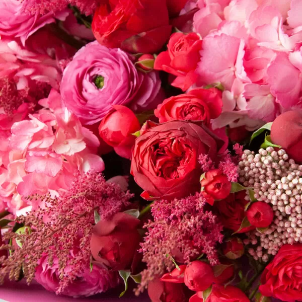 Букет с пионовидными розами, ранункулюсами ,гортензией "Музыка любви". - фото 3